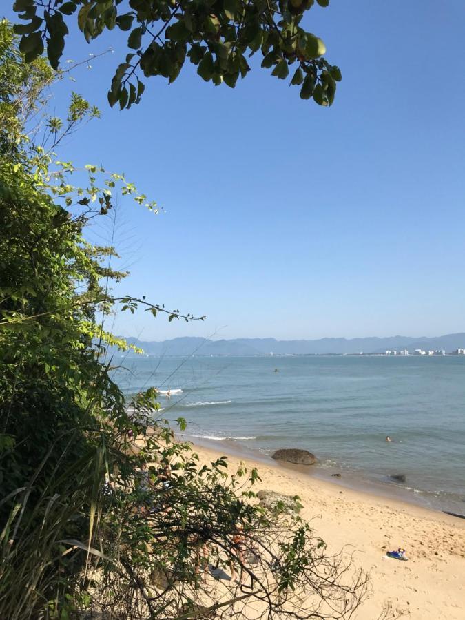 Apartamento Pe Na Areia Frente Para O Mar E Piscina Na Prainha Caraguatatuba Exterior foto