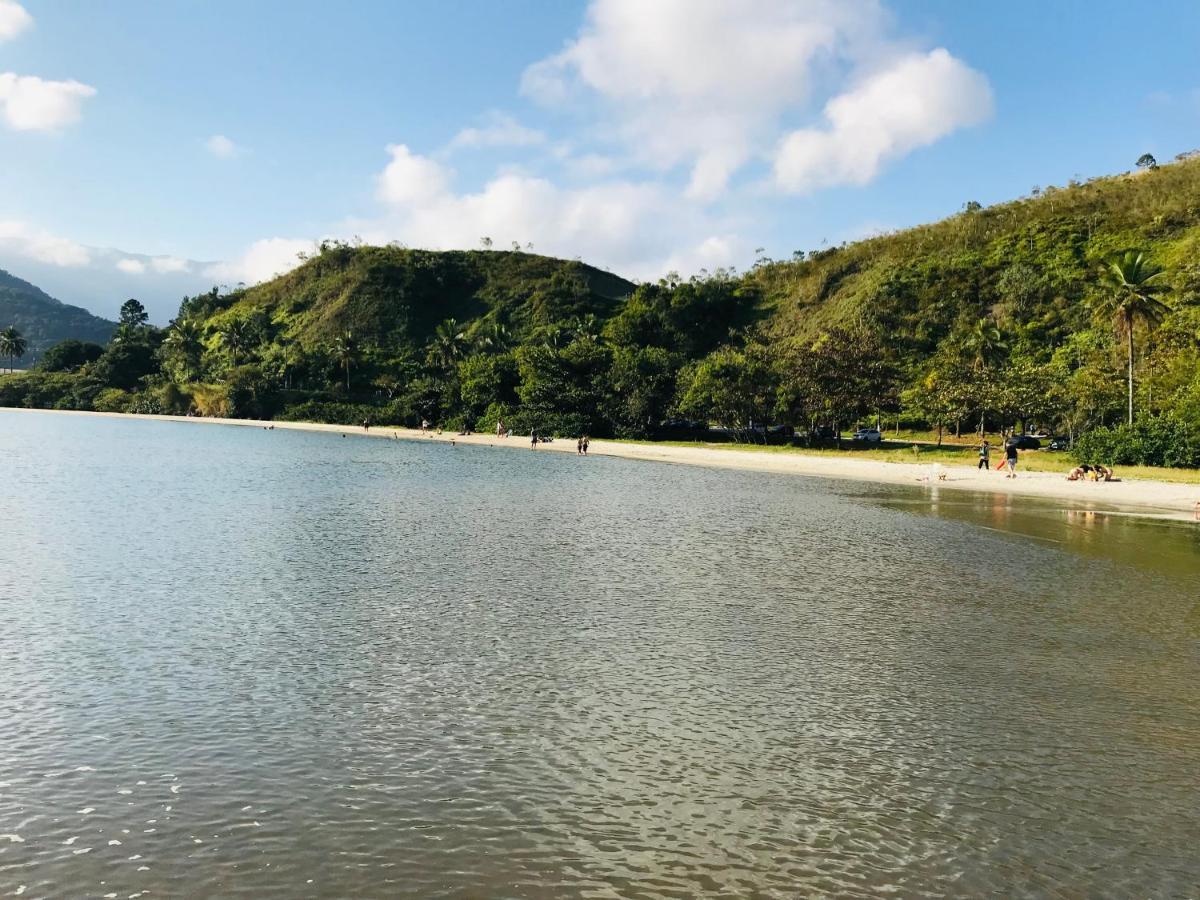 Apartamento Pe Na Areia Frente Para O Mar E Piscina Na Prainha Caraguatatuba Exterior foto