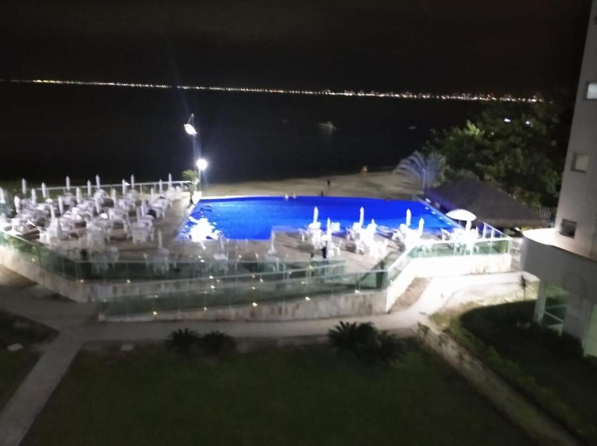 Apartamento Pe Na Areia Frente Para O Mar E Piscina Na Prainha Caraguatatuba Exterior foto